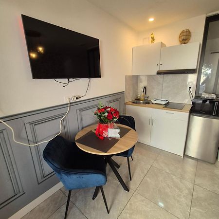 Le Nid Douillet Calme Proche Du Centre Parking Video Projecteur Apartment Brest Exterior photo