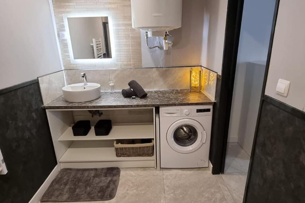 Le Nid Douillet Calme Proche Du Centre Parking Video Projecteur Apartment Brest Exterior photo